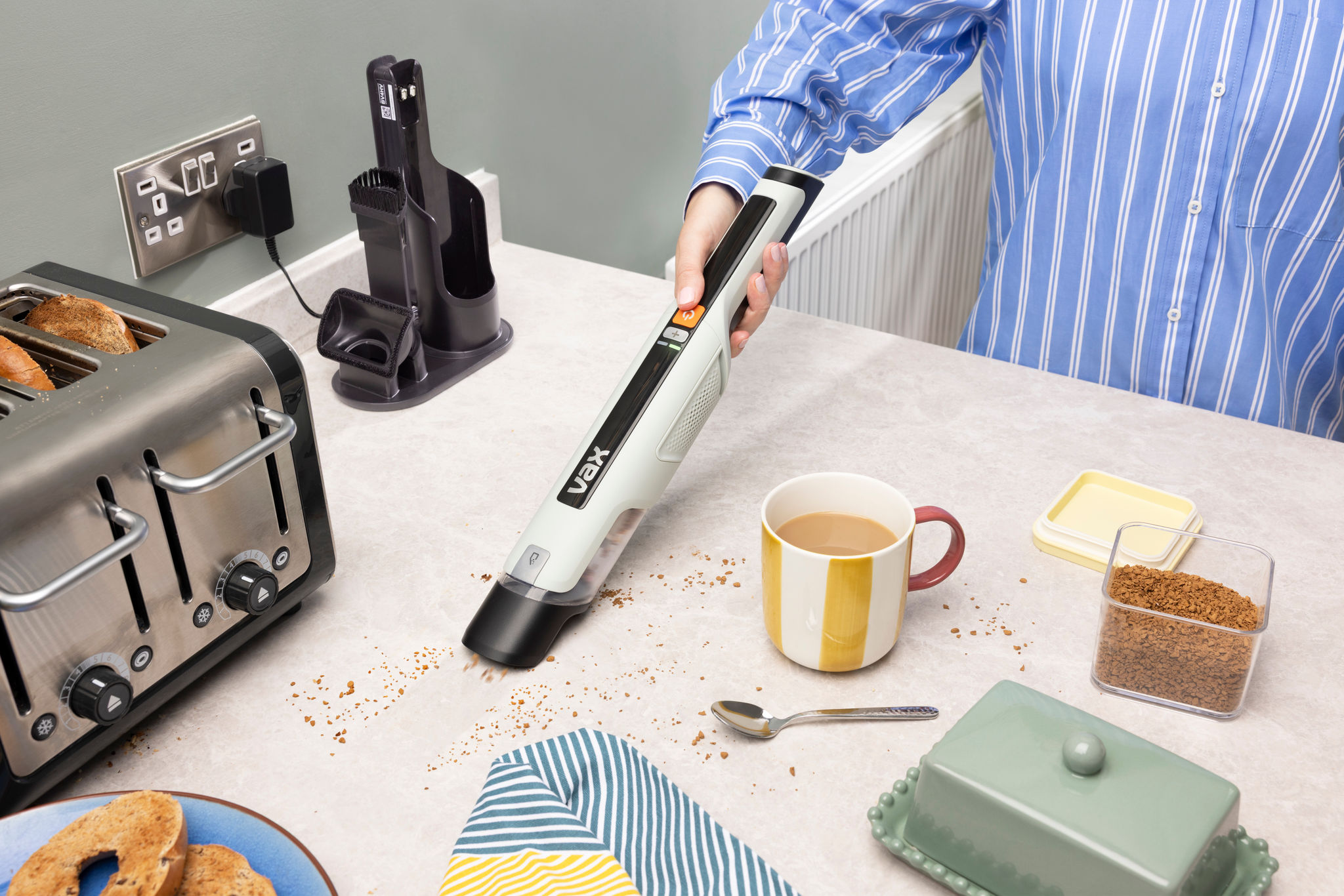 Effortless cleaning convenience