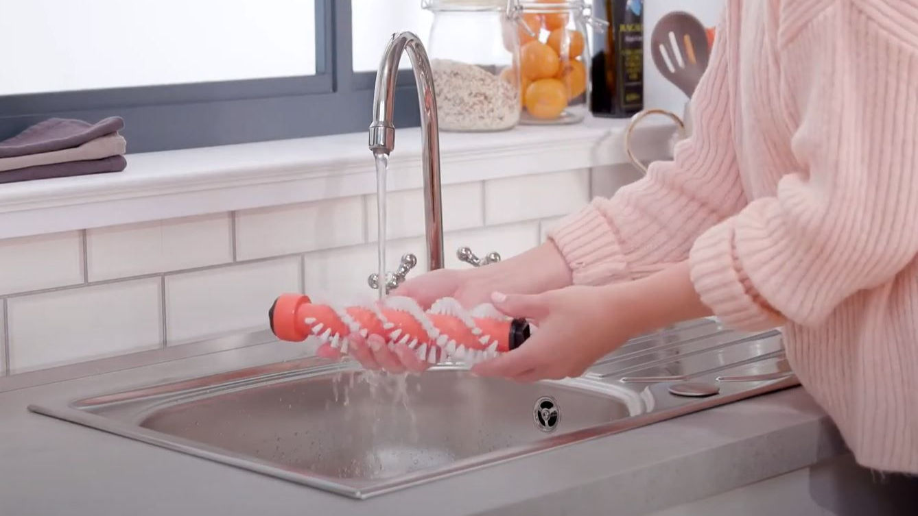 Rinse brushbar