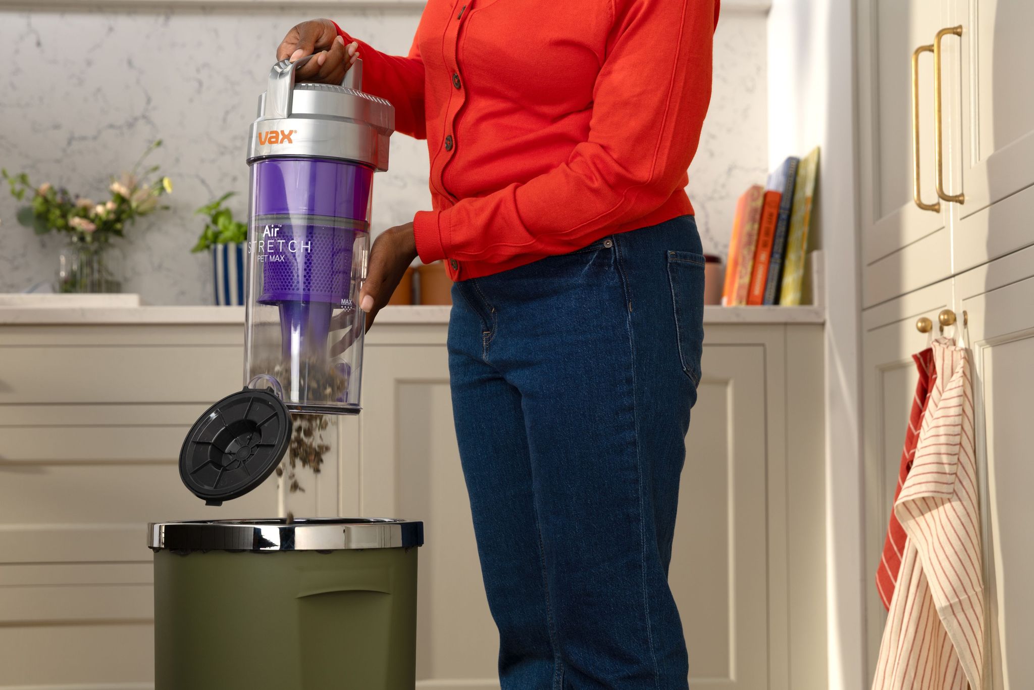 Easy emptying & maintenance