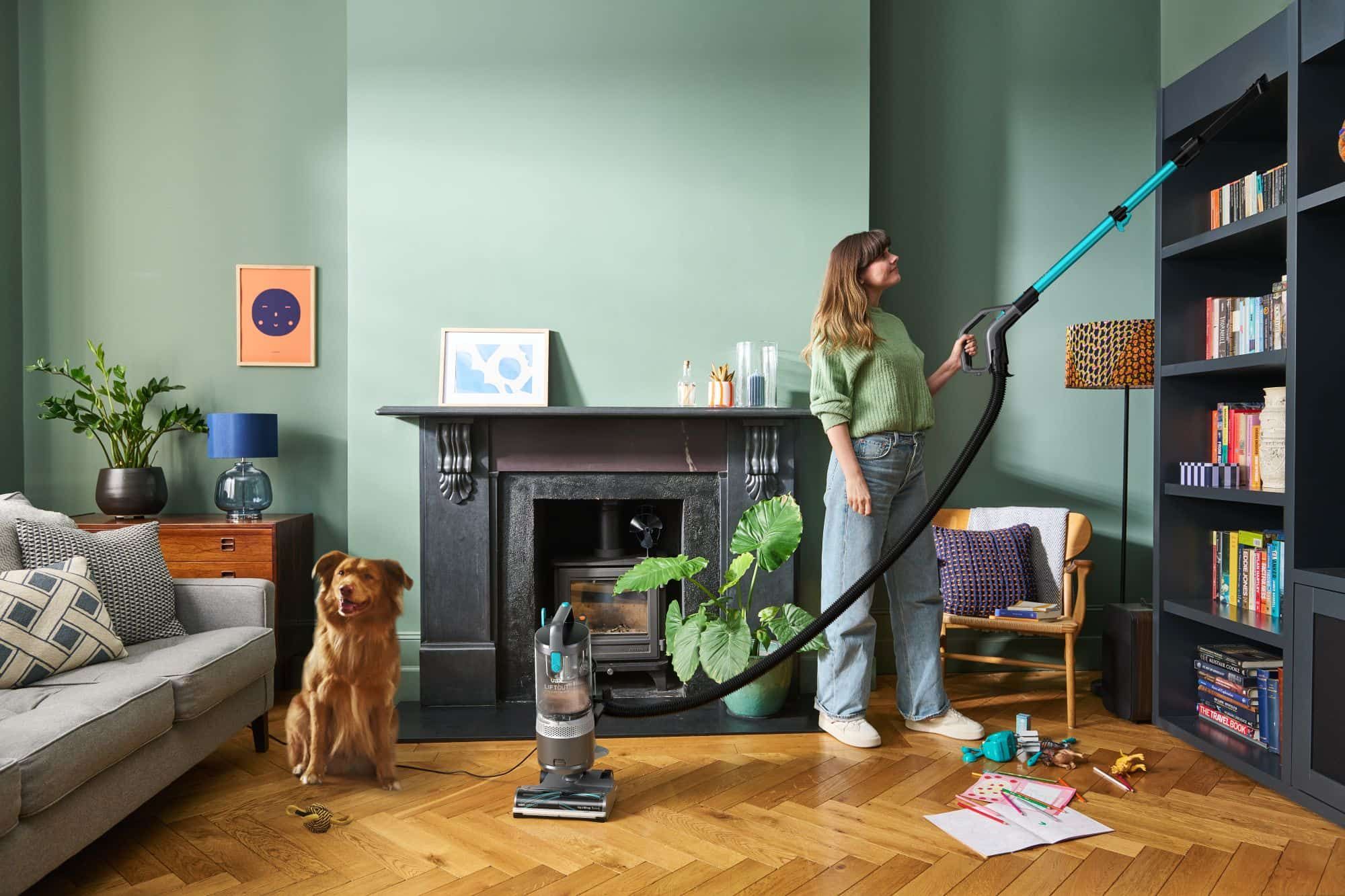 Features of Vax Long Reach Vacuums