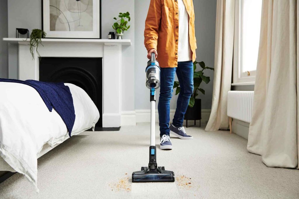 Slim, lightweight vacuum cleaner design for comfortable handling and easy storage.