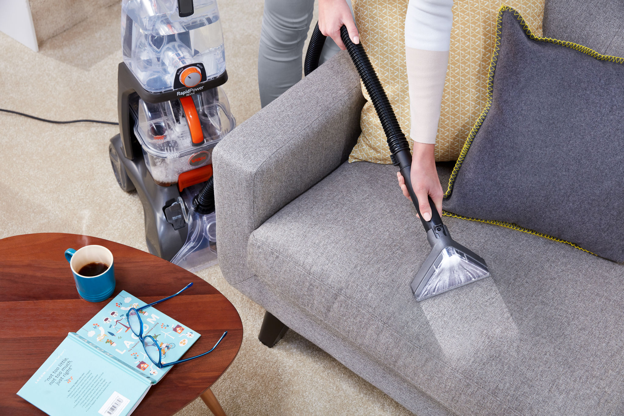 AA - HomePro Web Updates/AAA - New PDP Gallery Content/Carpet Cleaners/Rapid Power Revive/CWGRV011_RapidPowerRevive_Above_The_Floor_Cleaning