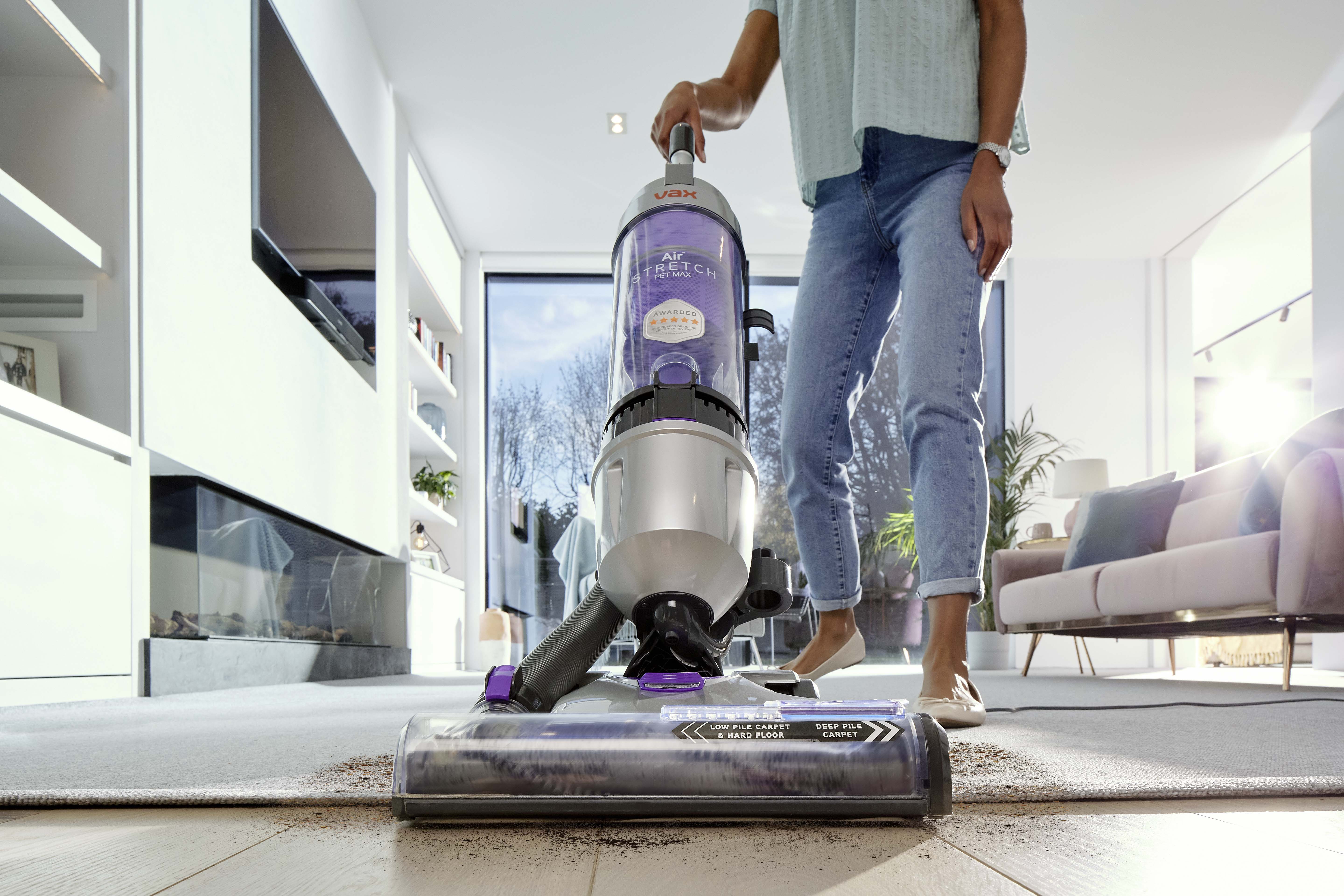AA - HomePro Web Updates/AAA - New PDP Gallery Content/Corded Vacuums/Air Stretch Pet Max/VAX_Air_Stretch_Pet_Max_-_Powerful_Suctionjpg