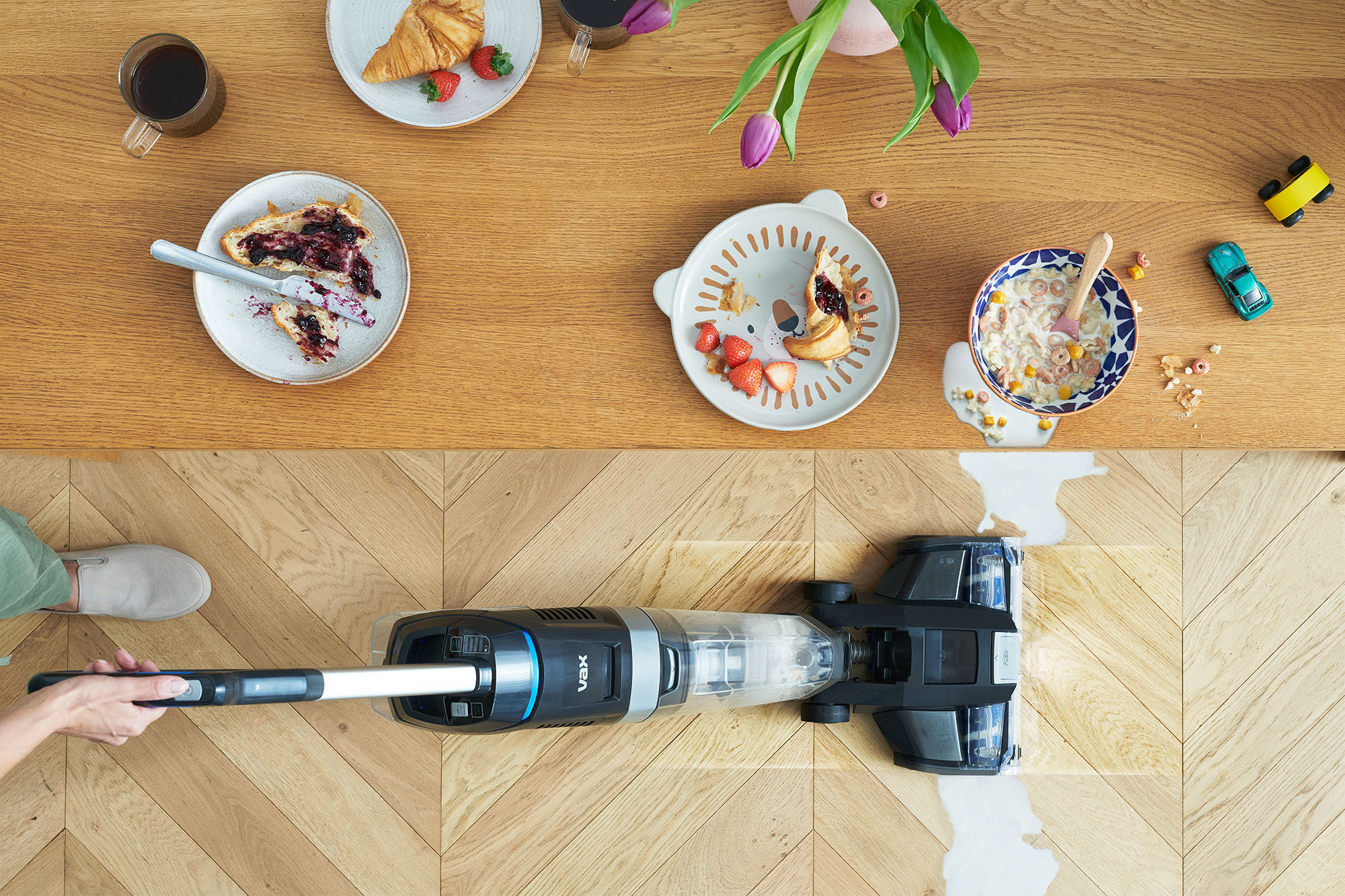 AA - HomePro Web Updates/AAA - New PDP Gallery Content/HardFloor Cleaners/Glide 2/VAX_Glide_2_-_Overhead_Wood_Floor