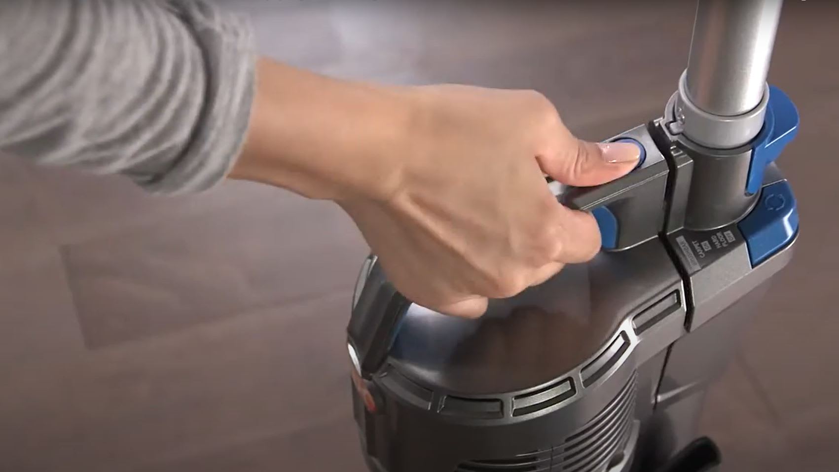 Remove the dirt container