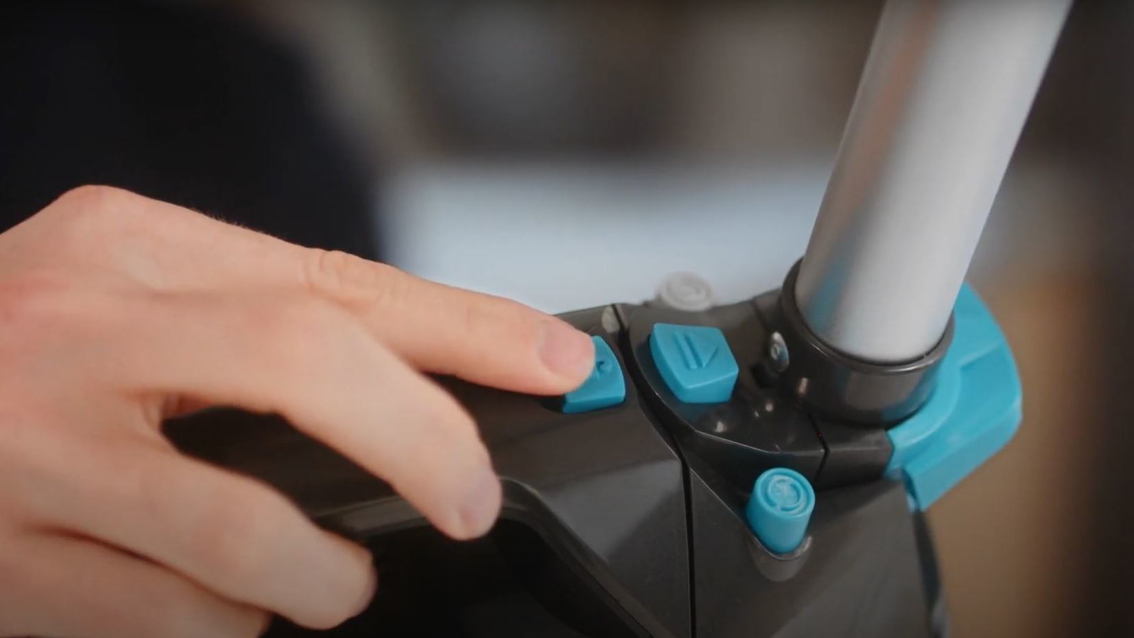 Remove dirt container