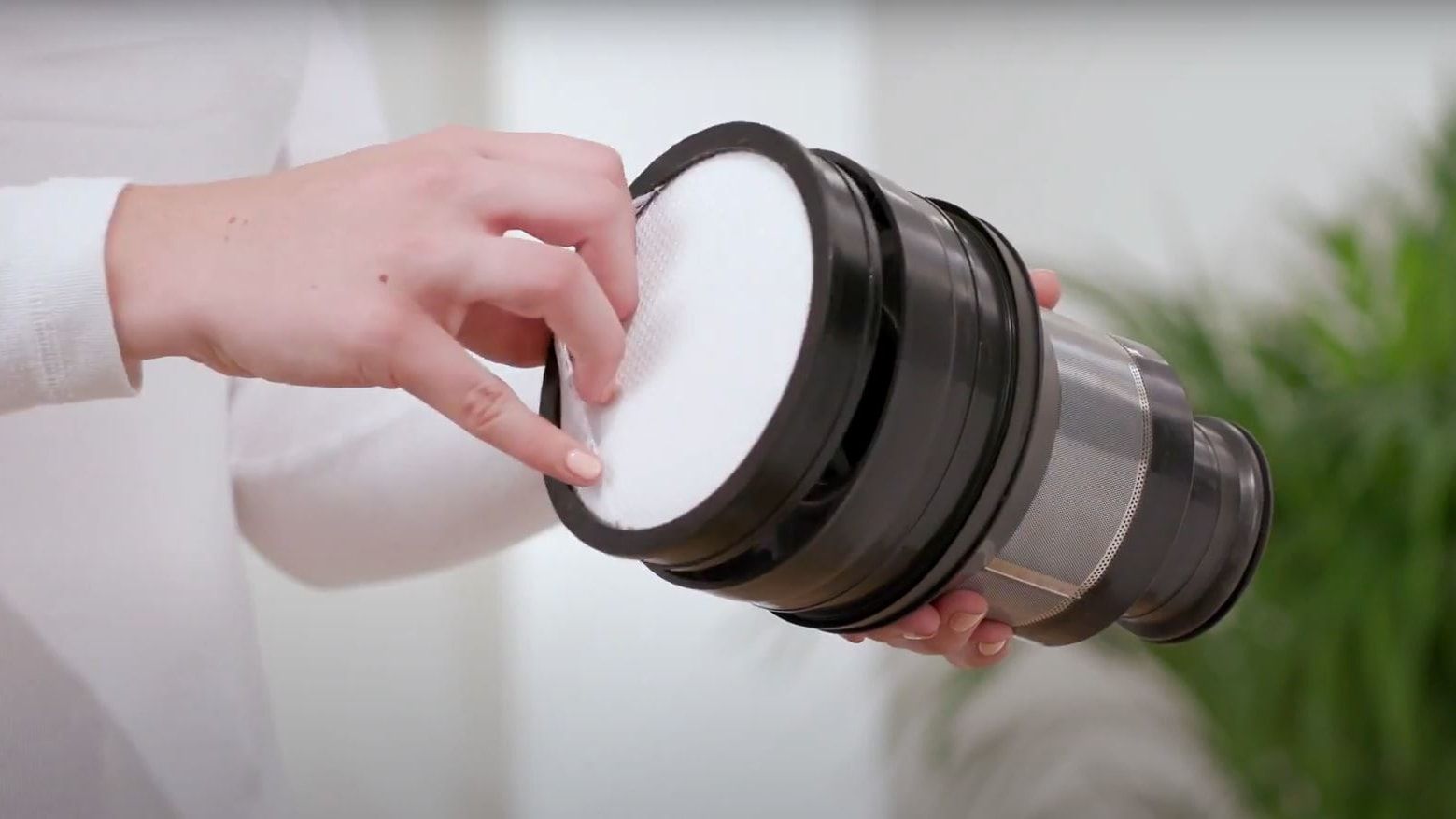 Pull filter to remove from the separator