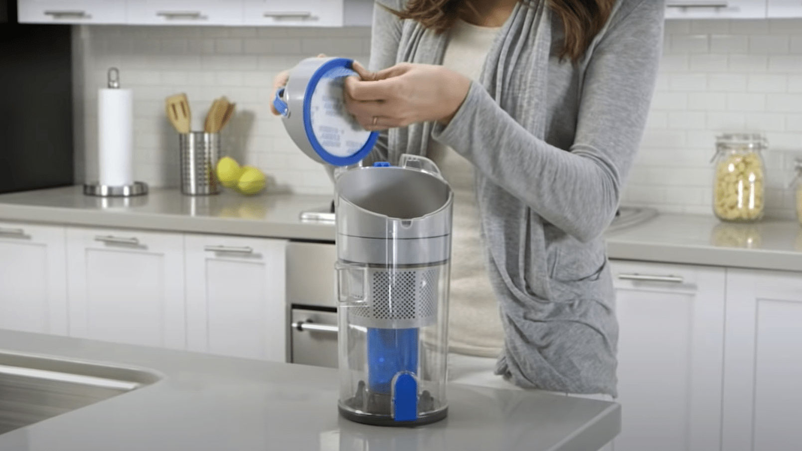 Remove filter from lid