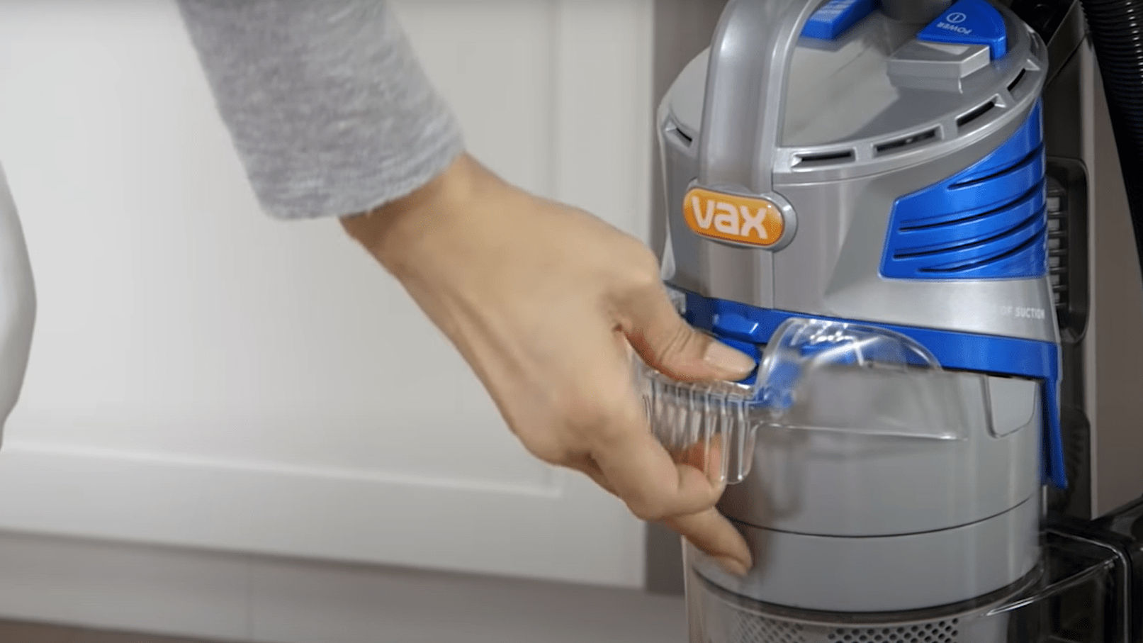 Remove the dirt container