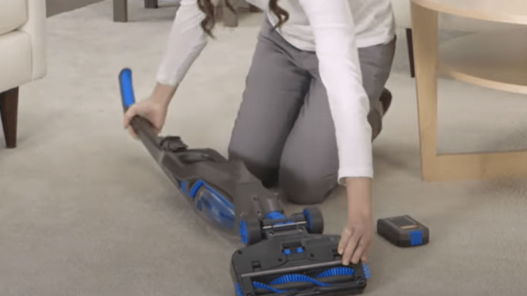 Lie machine on its front