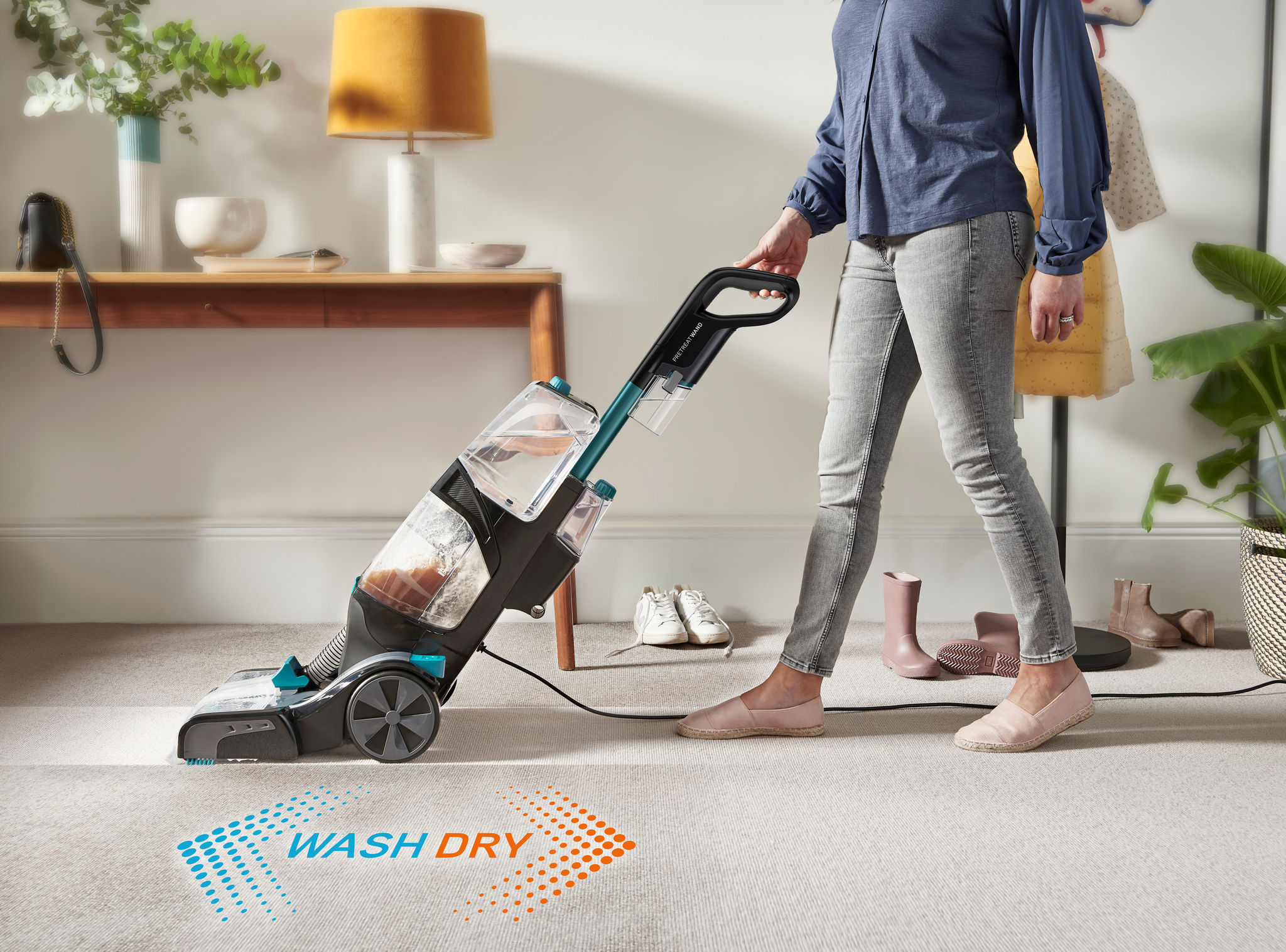 AAAA - HomePro New Product Gallery/SmartWash Pet-Design/VAX_Platinum_SmartWash_Pet-Design_-_Wash_Dry_Lifestyle