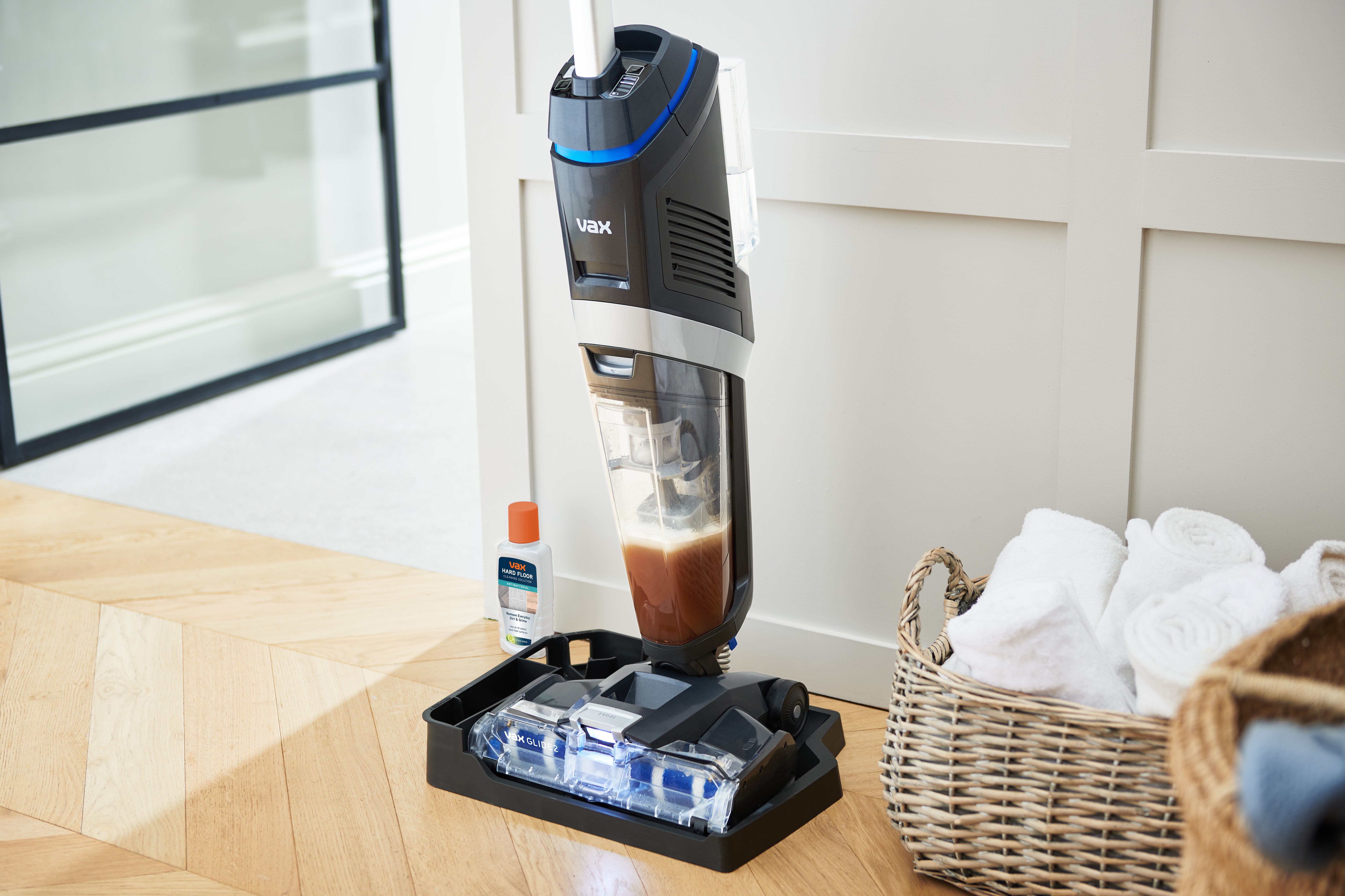 AA - HomePro Web Updates/AAA - New PDP Gallery Content/HardFloor Cleaners/Glide 2/Solution Update/VAX_Glide_2_-_Self_Cleaning_System