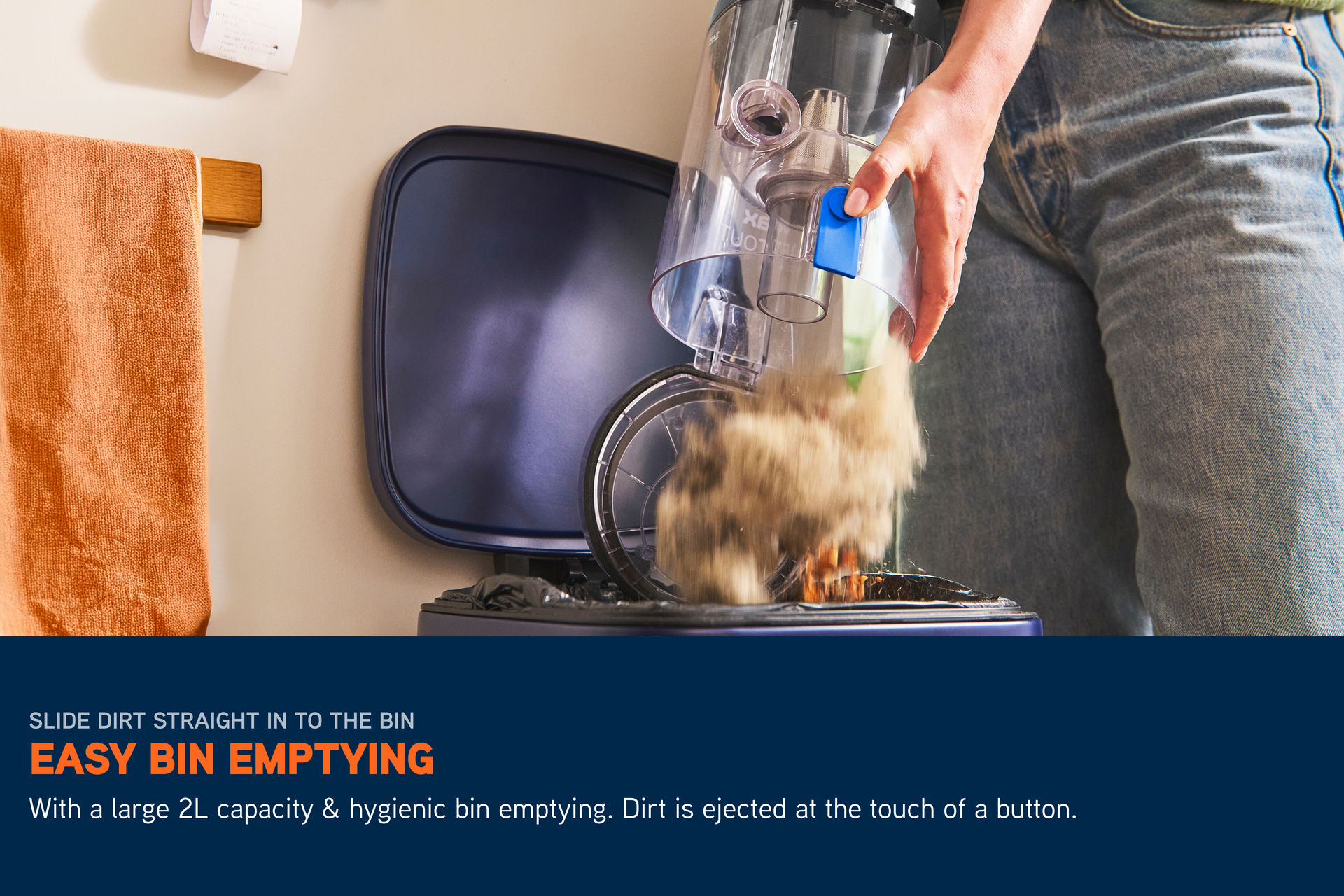 AAAA - Lift Out Imagery/SKU 3 - LiftOut Reach Pet/Image_7_LiftOut_Reach_Pet_-_3840x2560_72DPI_Web